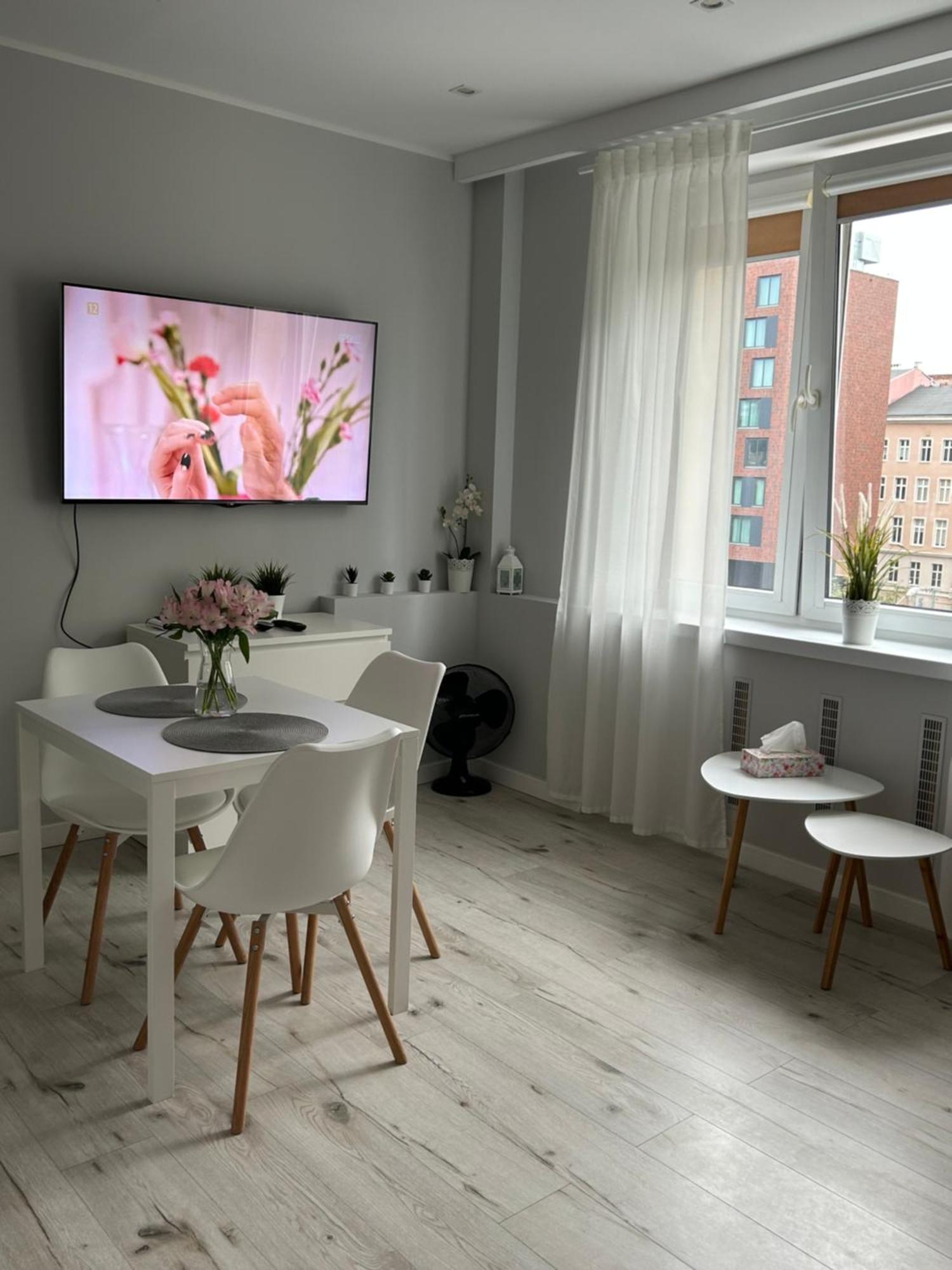 Apartament Na Dworcowej Centrum Parking Gratis Wroclaw Exterior photo